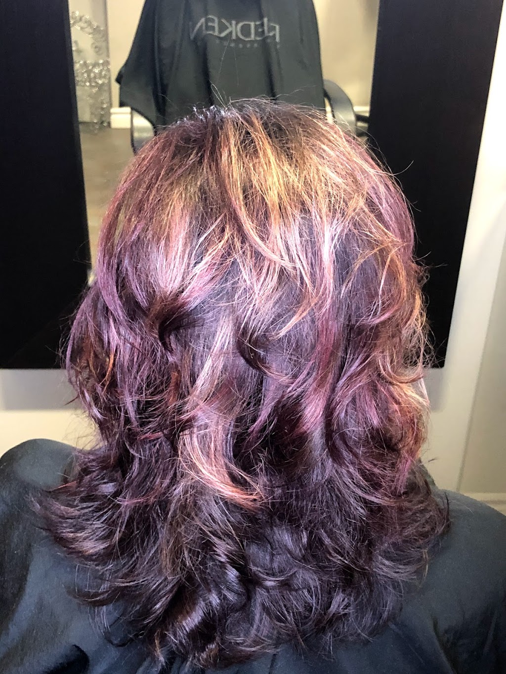 The Hair Lounge And Colour House | 666 Appleby Line, Burlington, ON L7L 5Y3, Canada | Phone: (905) 637-1823