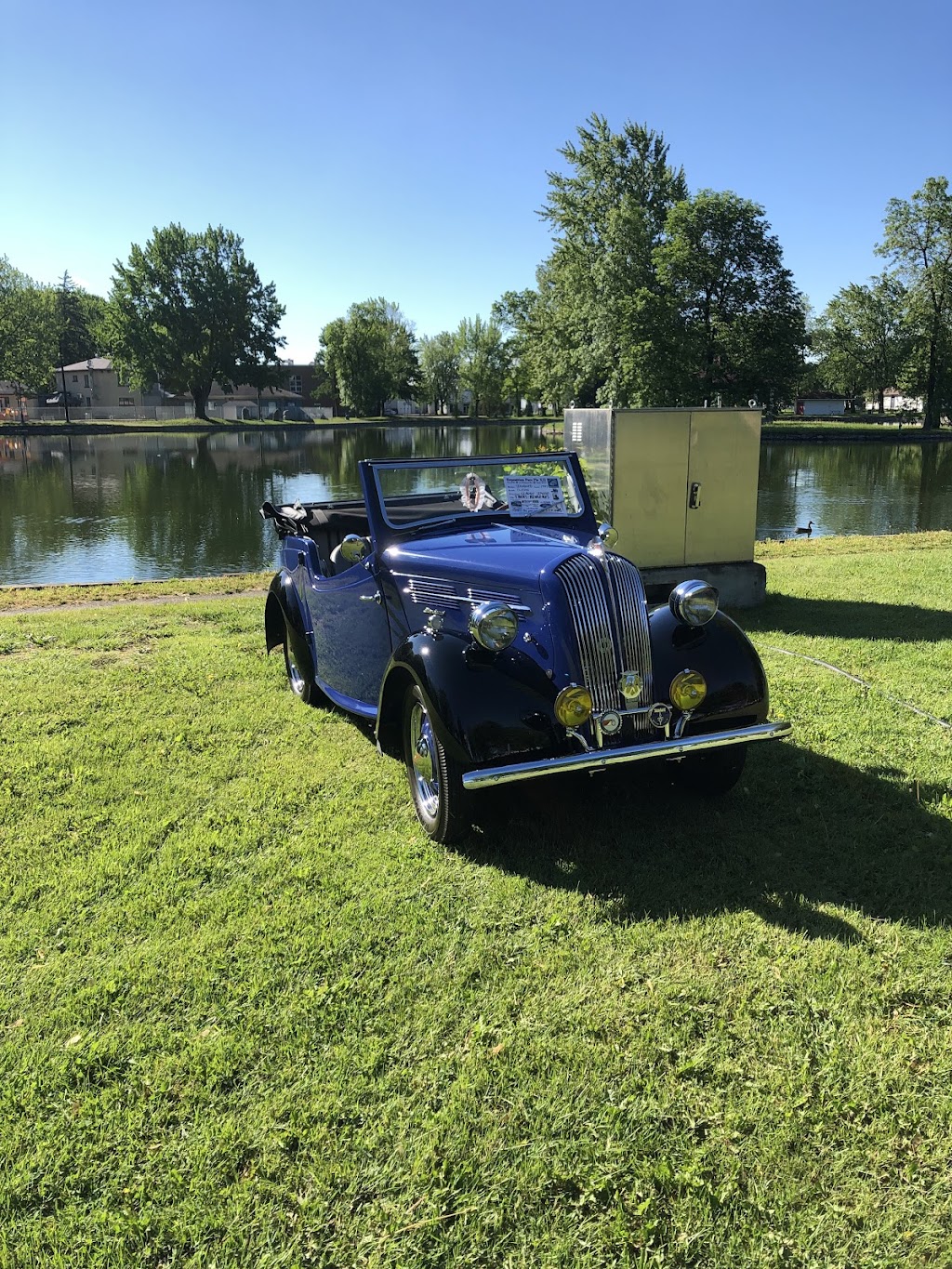 Classic Cars Quebec Inc. | 329 Rue de Rouville, Beloeil, QC J3G 1X1, Canada | Phone: (514) 990-9111