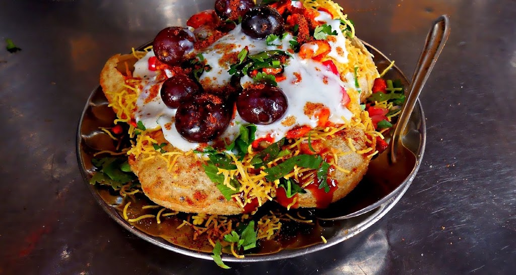 BadShah Curry House | 330 Sage Vly Cmn NW Unit # 102, Calgary, AB T3R 1T8, Canada | Phone: (403) 455-0032