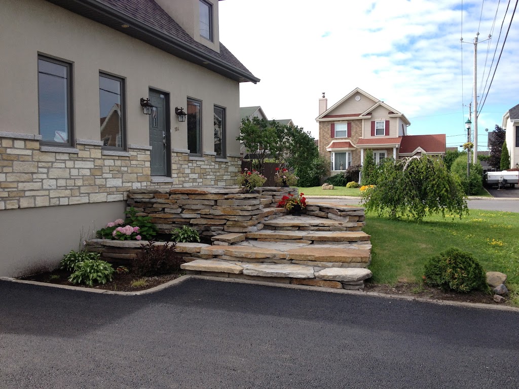 Paysagement MG | 7 Rue Laval, Saint-Constant, QC J5A 1E1, Canada | Phone: (514) 889-7449