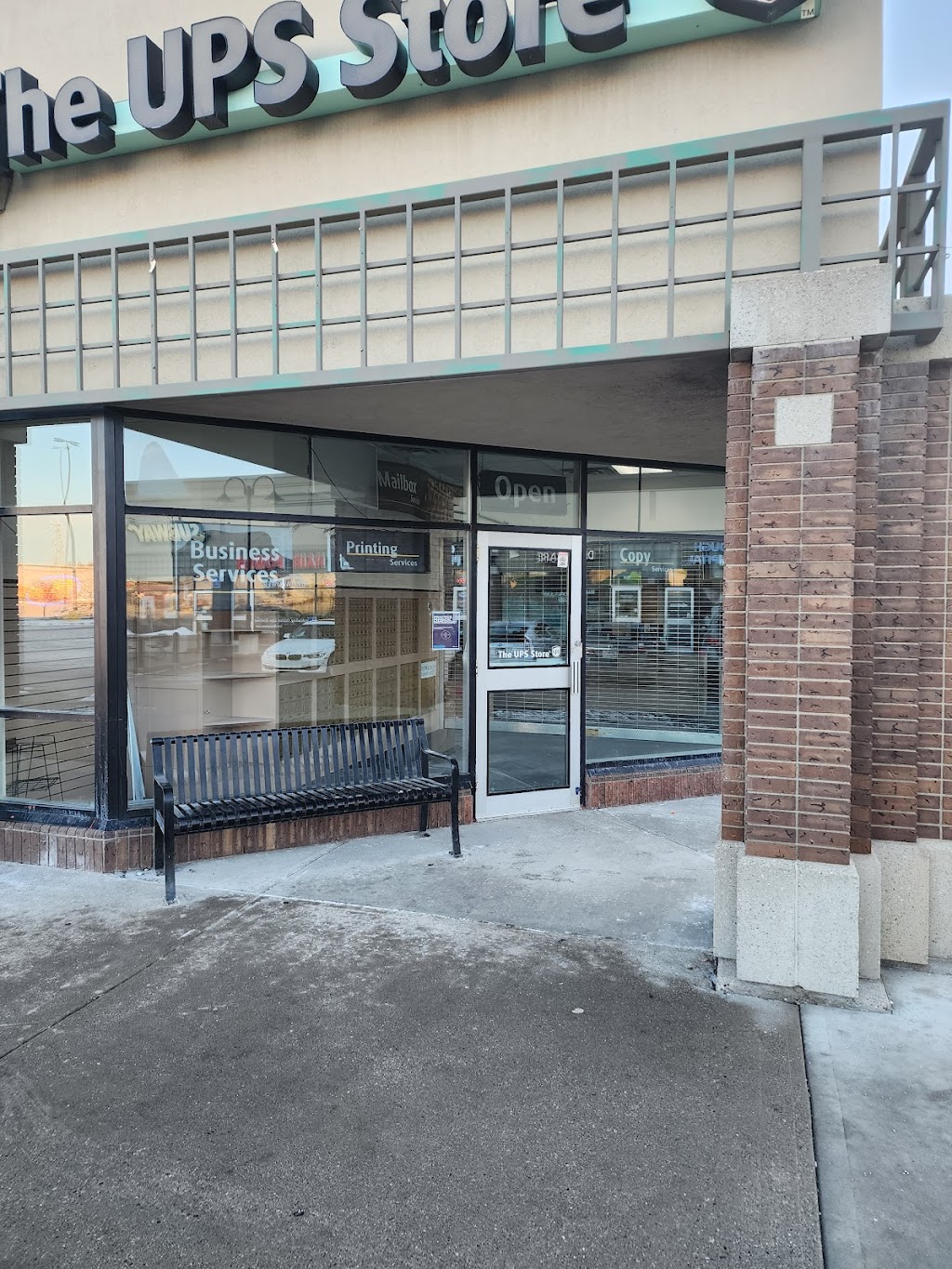 The UPS Store | 1440 52 St NE #204, Calgary, AB T2A 4T8, Canada | Phone: (403) 293-0000