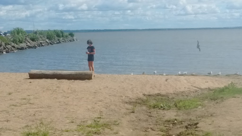 Beaconsfield Beach | 286 Boulevard Beaconsfield, Beaconsfield, QC H9W 4A4, Canada