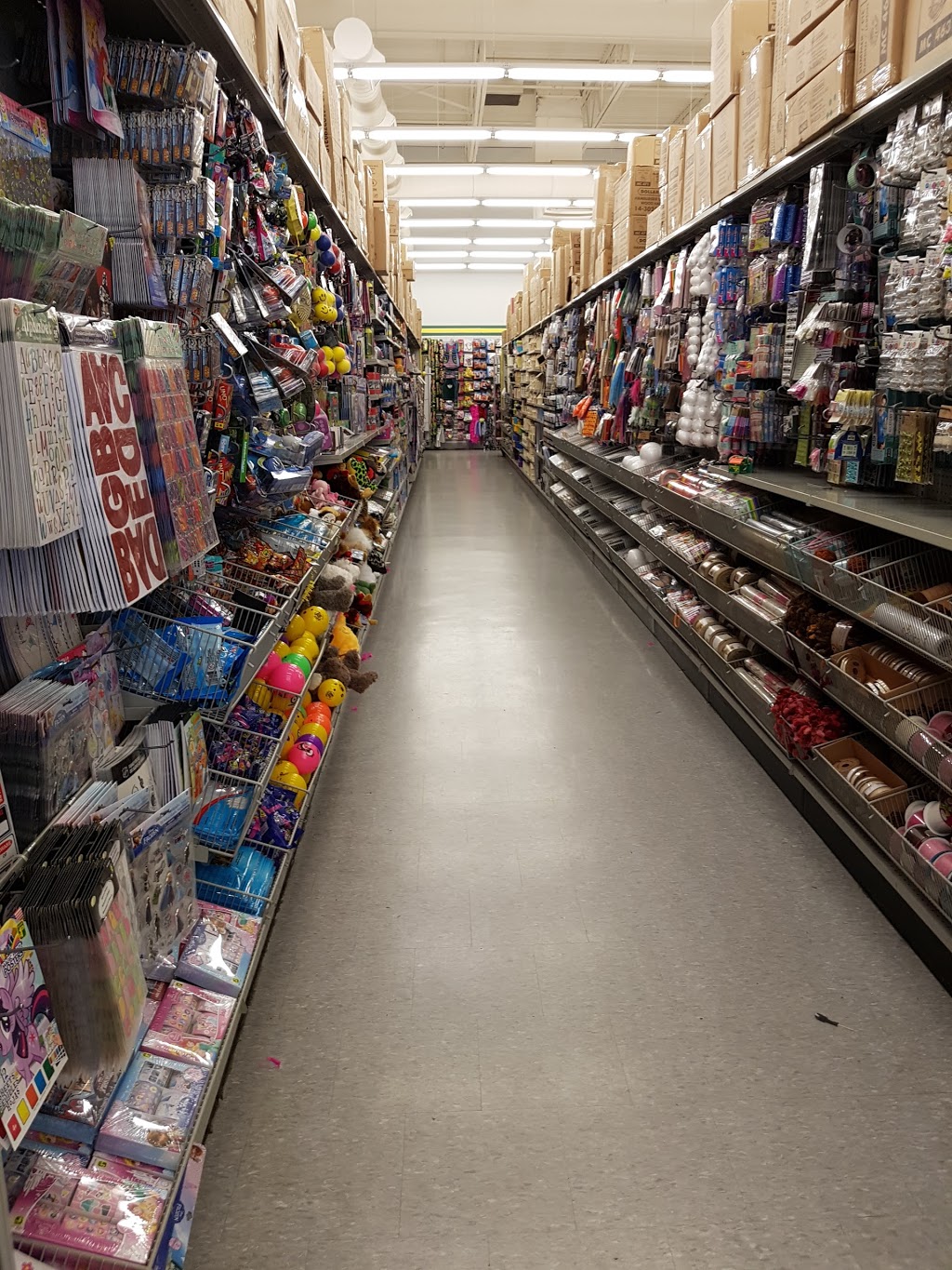 Dollarama | 1267 Barton St E, Hamilton, ON L8H 2V4, Canada | Phone: (905) 667-0720