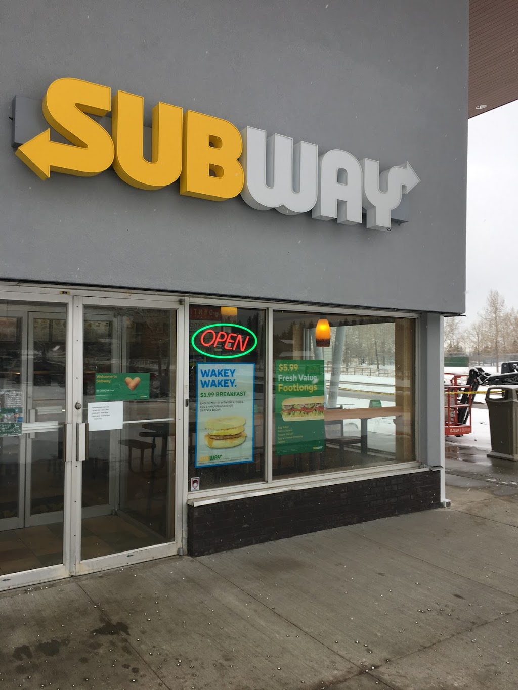 Subway - 2515 90 Ave SW, Calgary, AB T2V 0L8, Canada