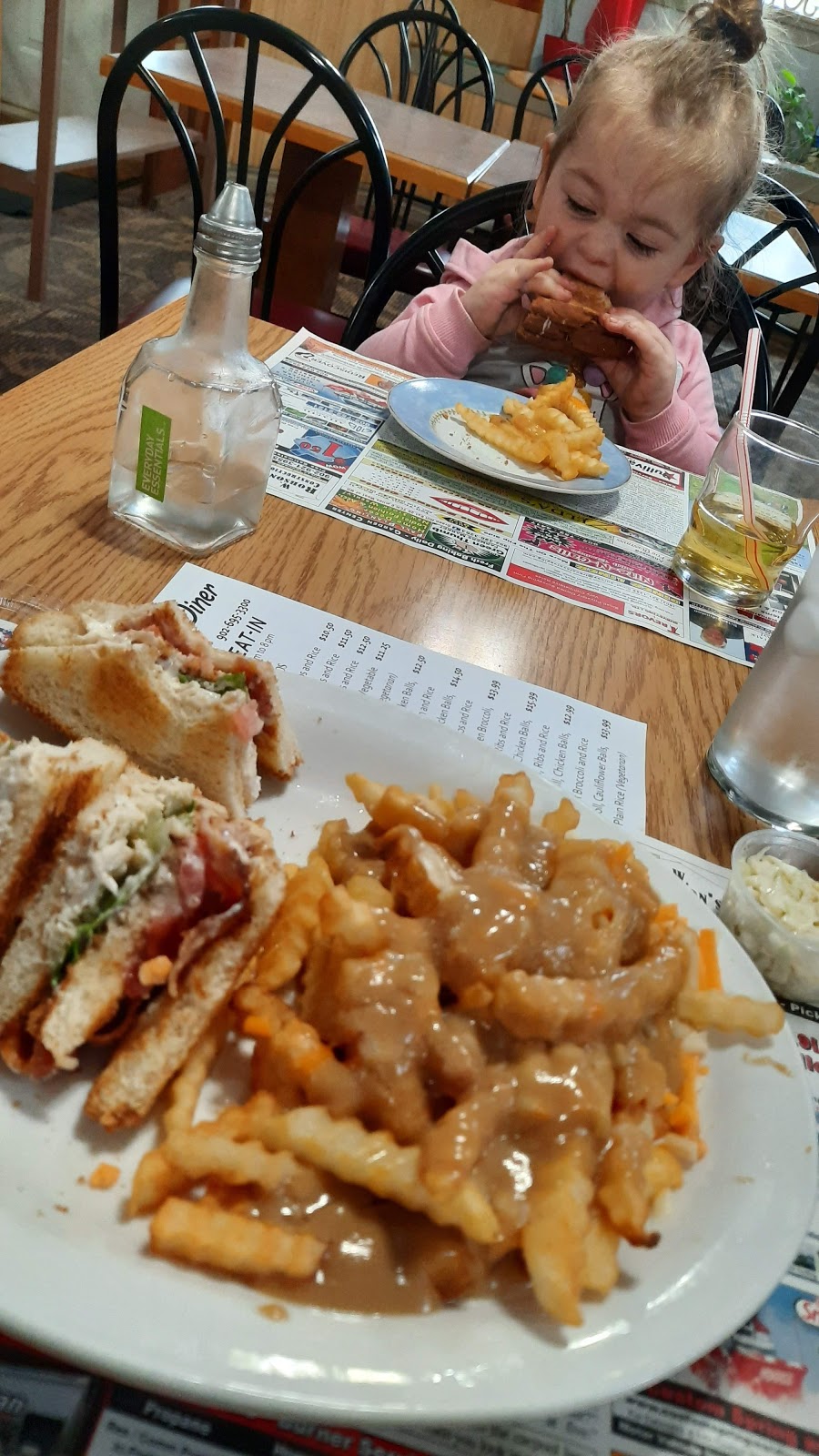 Sonnys Diner | 102 Main St, Trenton, NS B0K 1X0, Canada | Phone: (902) 695-3300