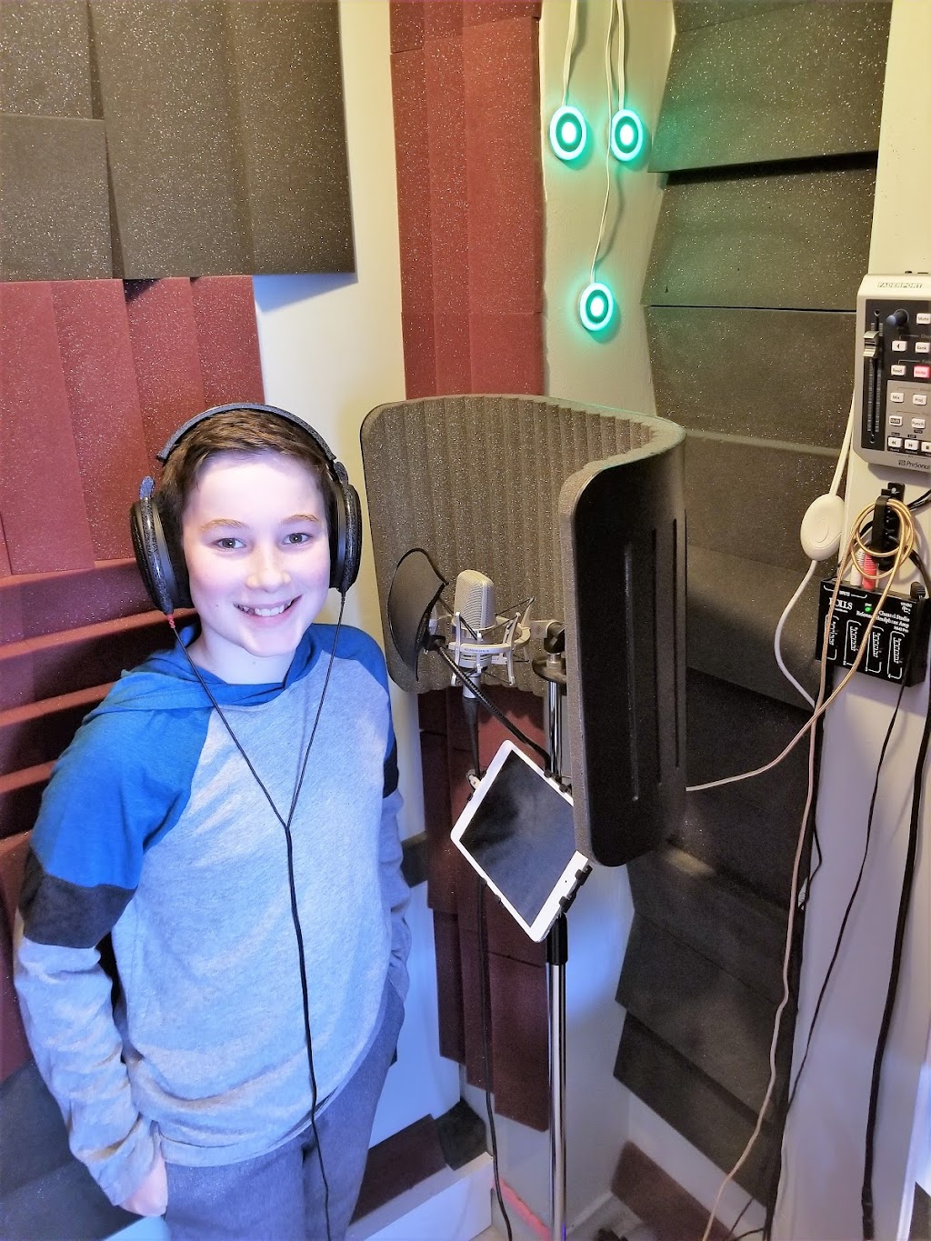 Chroma Musika | 3735 Boul Henri-Bourassa O, Saint-Laurent, QC H4L 1A1, Canada | Phone: (514) 616-6919