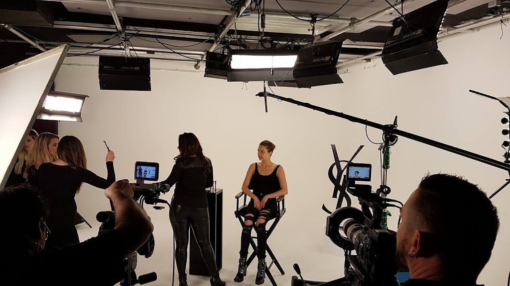 LP MEDIAWORKS | 28 Village Centre Pl #301, Mississauga, ON L4Z 1V9, Canada | Phone: (905) 925-2180