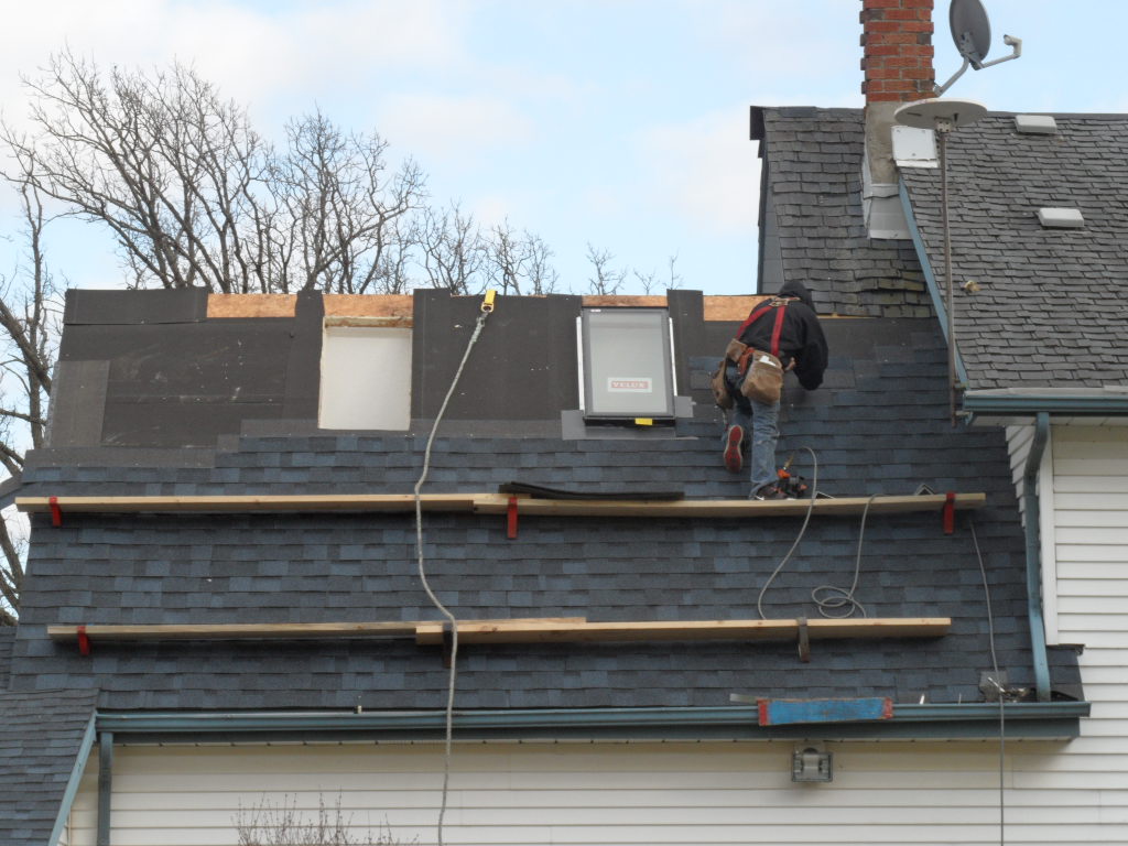 The Roof Doctor | 6-2400 Dundas St W, Mississauga, ON L5K 2R8, Canada | Phone: (416) 720-4934