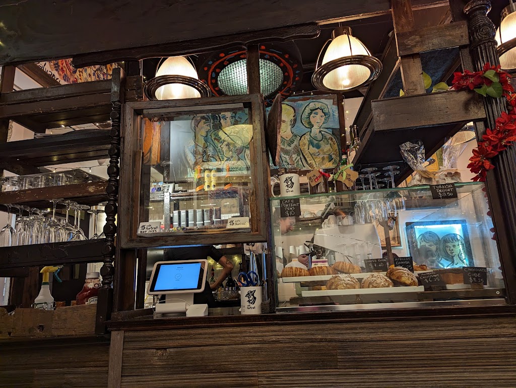 Café Portrait | 1120 Denman St, Vancouver, BC V6G 1T2, Canada | Phone: (604) 915-6993