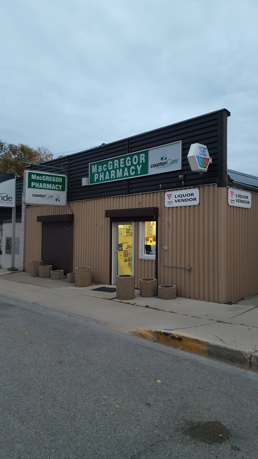 Macgregor Pharmacy | 26 Hampton St, MacGregor, MB R0H 0R0, Canada | Phone: (204) 685-3069