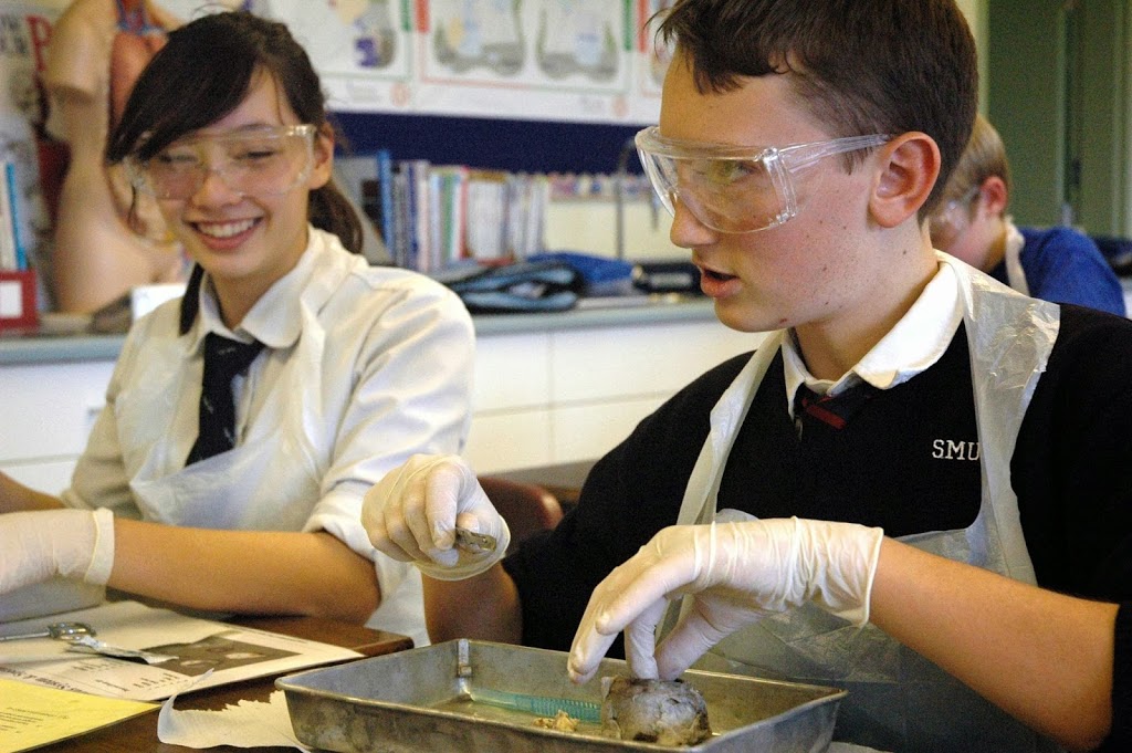 St. Michaels University School | 3400 Richmond Rd, Victoria, BC V8P 4P5, Canada | Phone: (250) 592-2411