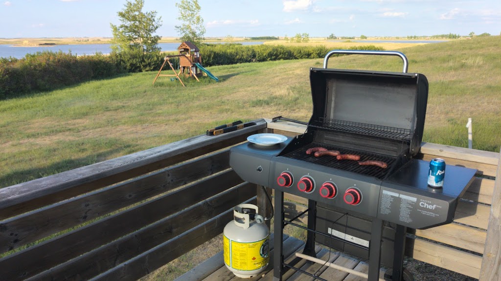 Fox Lake Retreat | Range Road 15-0, Hanna, AB T0J 1P0, Canada | Phone: (403) 854-1033
