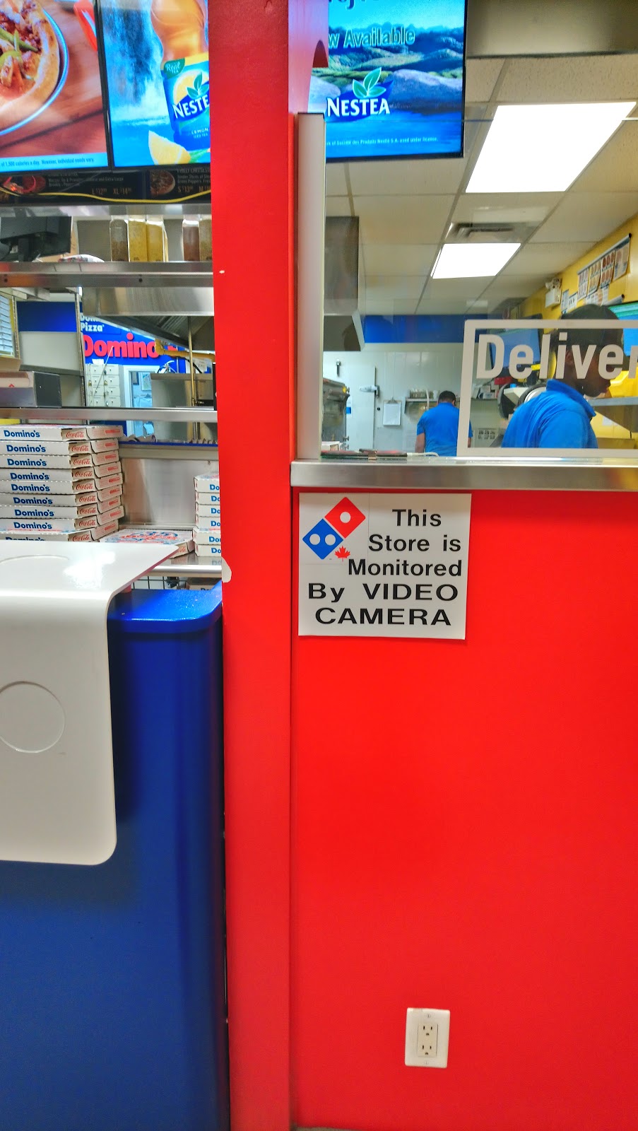 Dominos Pizza | 1800 Bank St Unit #11, Ottawa, ON K1V 0W3, Canada | Phone: (613) 249-9999
