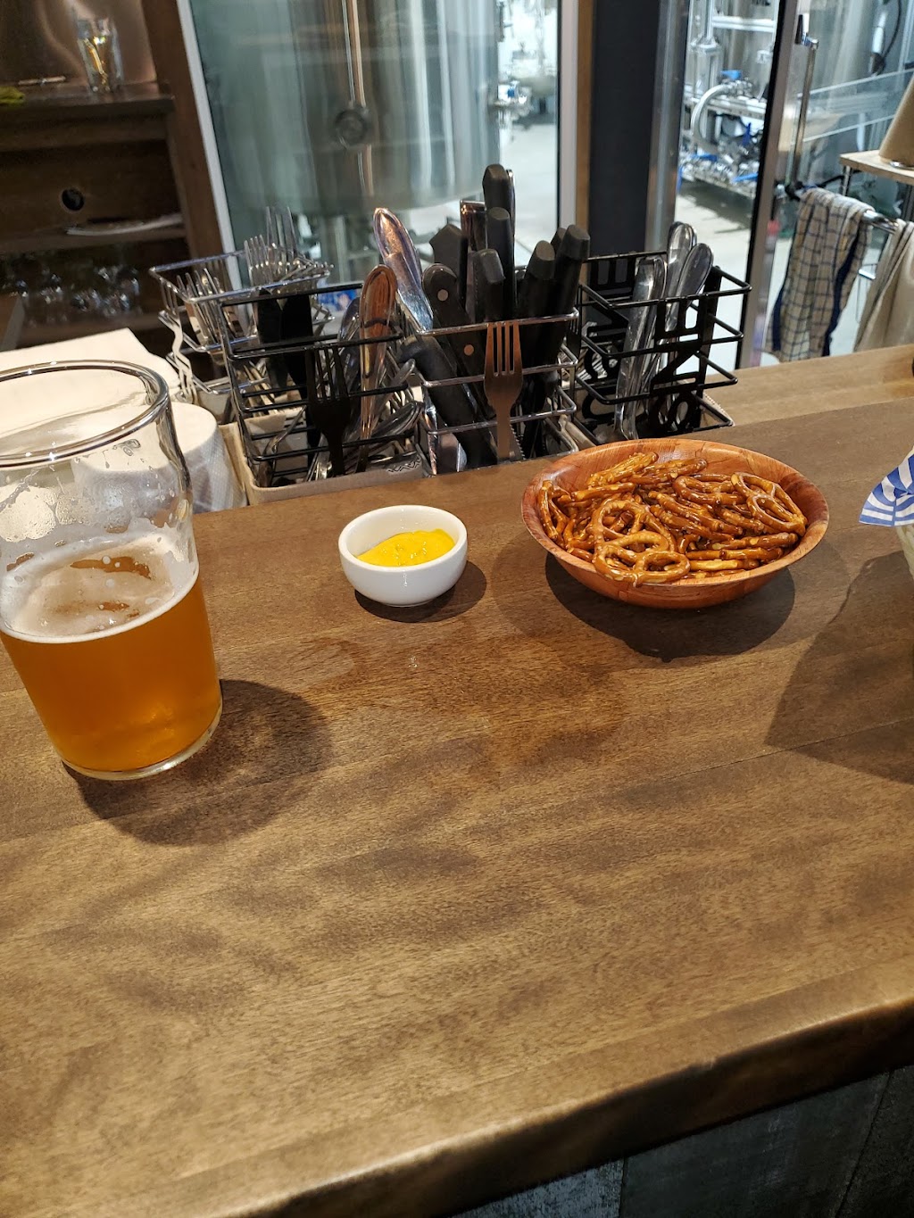 MacFerly - Brewer | 1111 Bd de lAnge Gardien N #114, LAssomption, QC J5W 1N7, Canada | Phone: (450) 589-1414