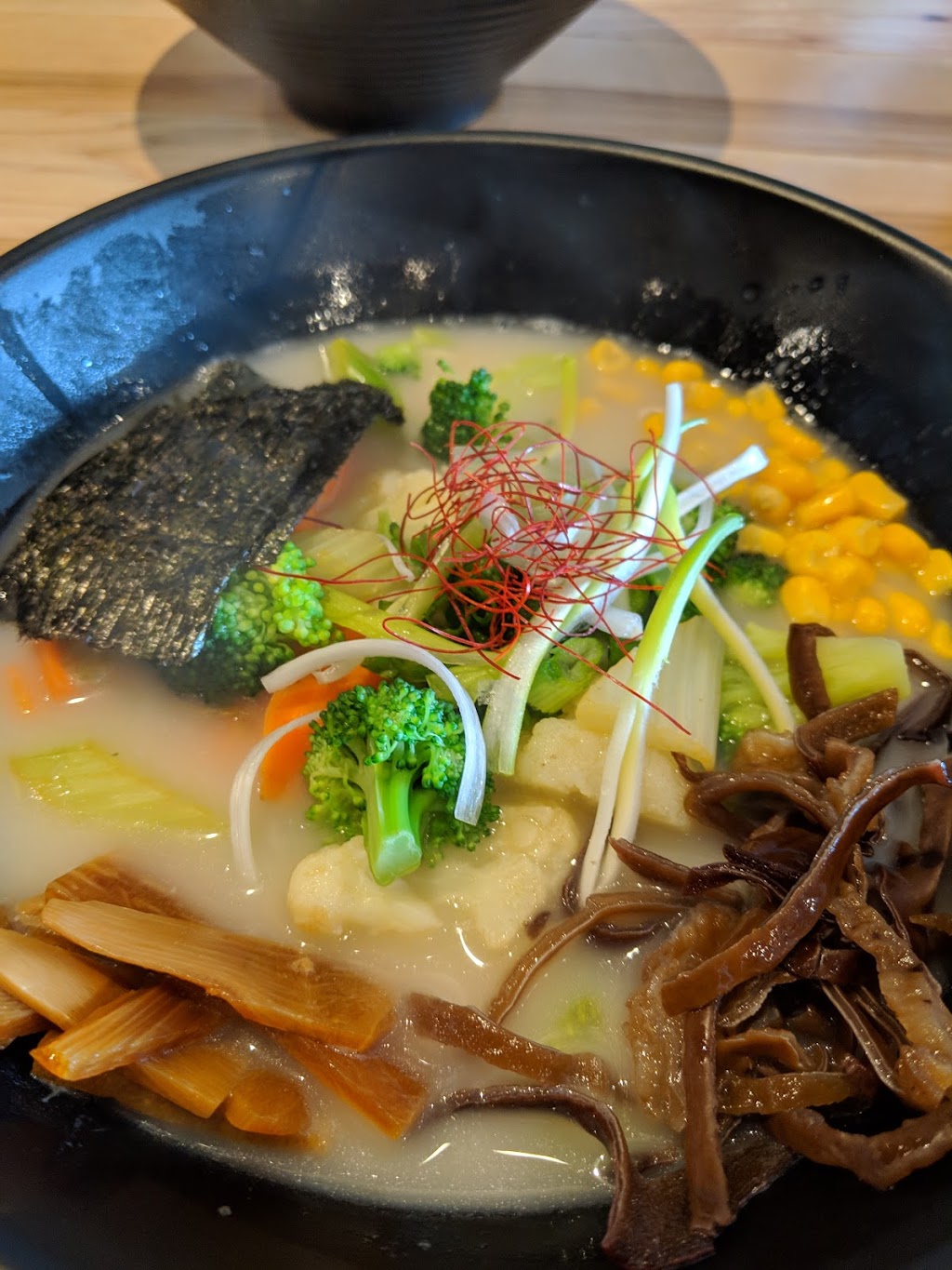 KÒI noodle bar | 1775 Boulevard Saint-Martin O, Laval, QC H7S 1N2, Canada | Phone: (450) 682-5335