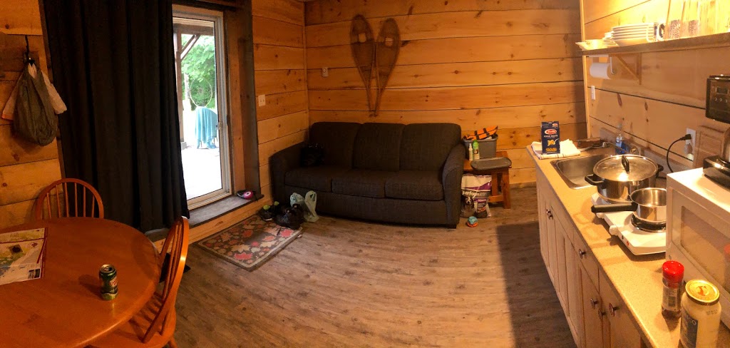Green Bay Lodge | 322 Cosby Subdivision Rd, Mindemoya, ON P0P 1S0, Canada | Phone: (705) 368-2848