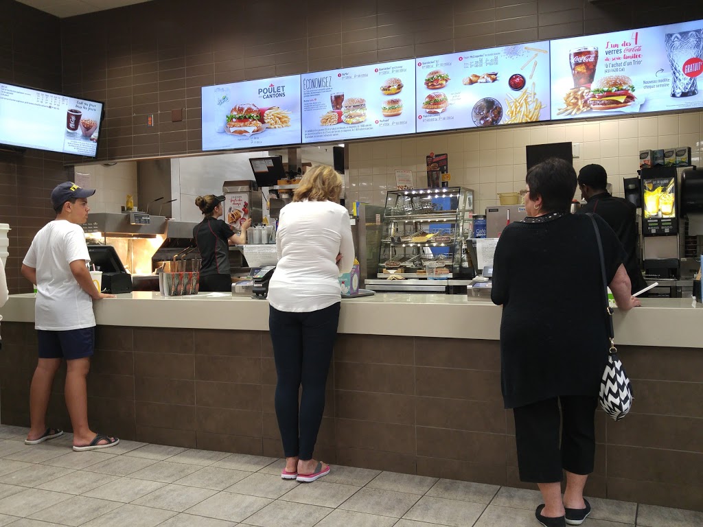 McDonalds | 3050 Autoroute Félix-Leclerc, Vaudreuil-Dorion, QC J7V 0H1, Canada | Phone: (450) 424-4059