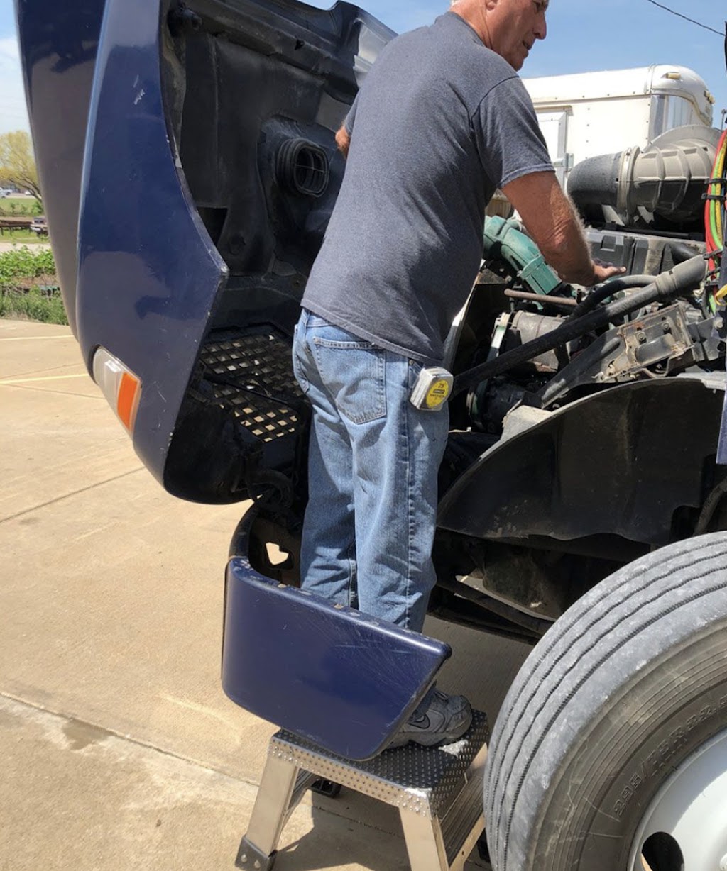 Barrie Mobile Truck Repair | 414 Welham Rd, Barrie, ON L4N 8Z2, Canada | Phone: (705) 999-7525