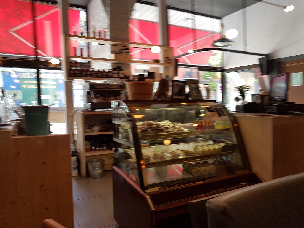 Robin des Bois | 4653 Boul St-Laurent, Montréal, QC H2T 1R2, Canada | Phone: (514) 288-1010
