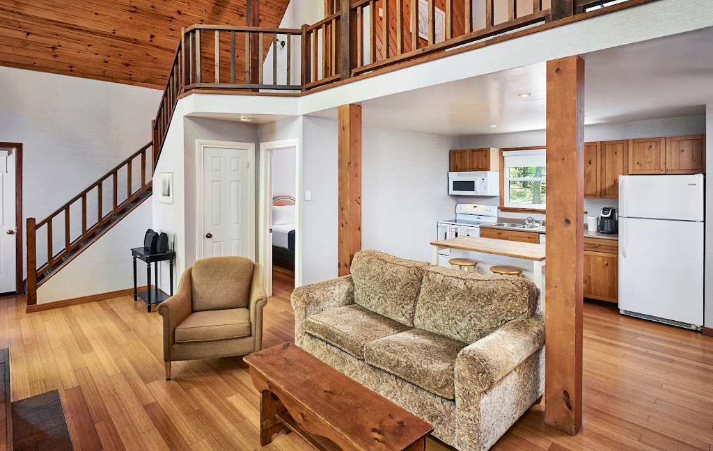Sir Sams Inn and Spa- Ontarios Luxury Adult Resort | 1491 Sir Samss Rd, Eagle Lake, ON K0M 1M0, Canada | Phone: (800) 361-2188