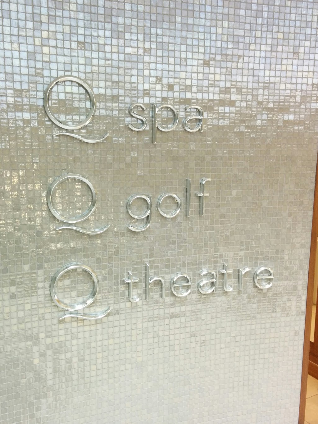 Q spa | 441 N Service Rd Unit b, Burlington, ON L7P 0A3, Canada | Phone: (905) 632-4222