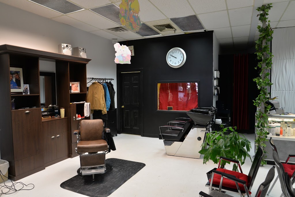 Le Repère, coiffeur, barbier | 3875 Blv. Ste-Rose Ouest, Laval, QC H7P 1E1, Canada | Phone: (514) 792-2103