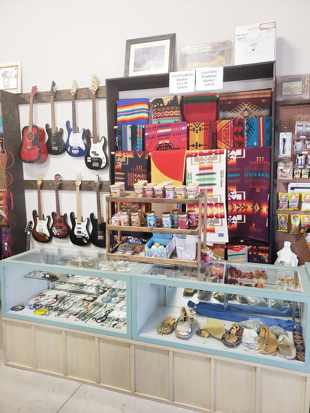 Lariat Cross Trading Post | 1072A Main St, Pincher Creek, AB T0K 1W0, Canada | Phone: (403) 904-4411