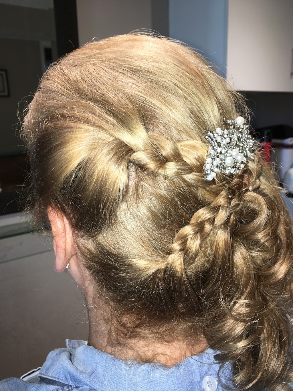 Stephanies hair studio | 39 April Gardens, Aurora, ON L4G 4R7, Canada | Phone: (416) 820-9326