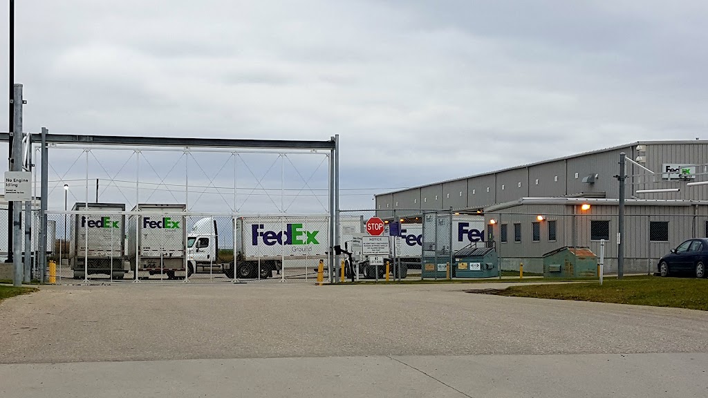 FedEx Ground Terminal | 365 Black Diamond Blvd, Winnipeg, MB R2J 4M4, Canada | Phone: (800) 463-3339
