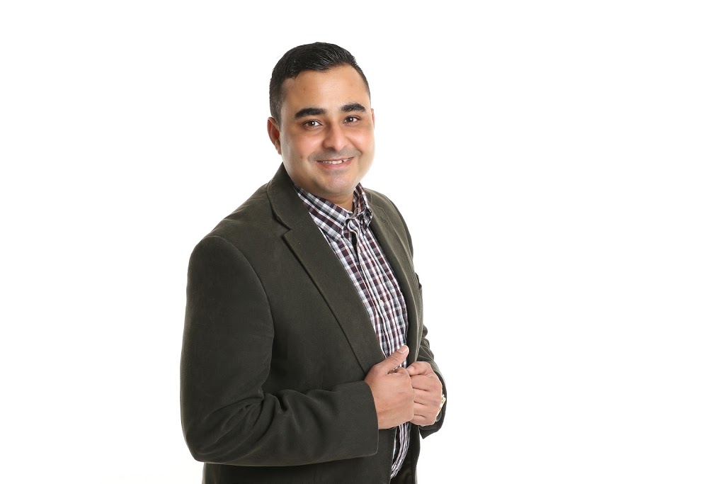 Fahim Ahmed | 81 Zenway Blvd #25, Woodbridge, ON L4H 0S5, Canada | Phone: (647) 606-5557