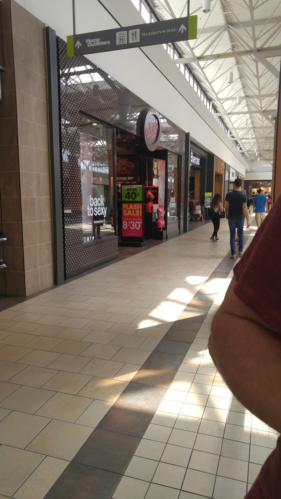 La Senza | 999 Upper Wentworth St Unit 0252A, Hamilton, ON L9A 4X5, Canada | Phone: (905) 388-5707