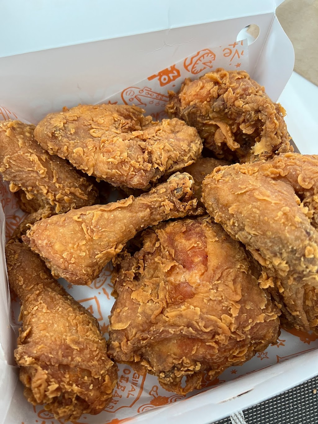 Popeyes Louisiana Kitchen | 86 Hogan Ct, Bedford, NS B4B 1H6, Canada | Phone: (902) 431-0233