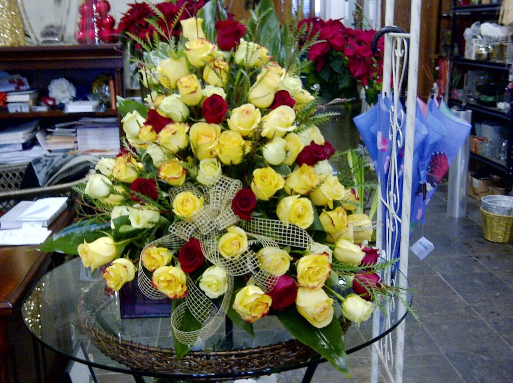 Late Bloom Florist | 5353 Lakeshore Rd #10, Burlington, ON L7L 4N9, Canada | Phone: (905) 631-9009