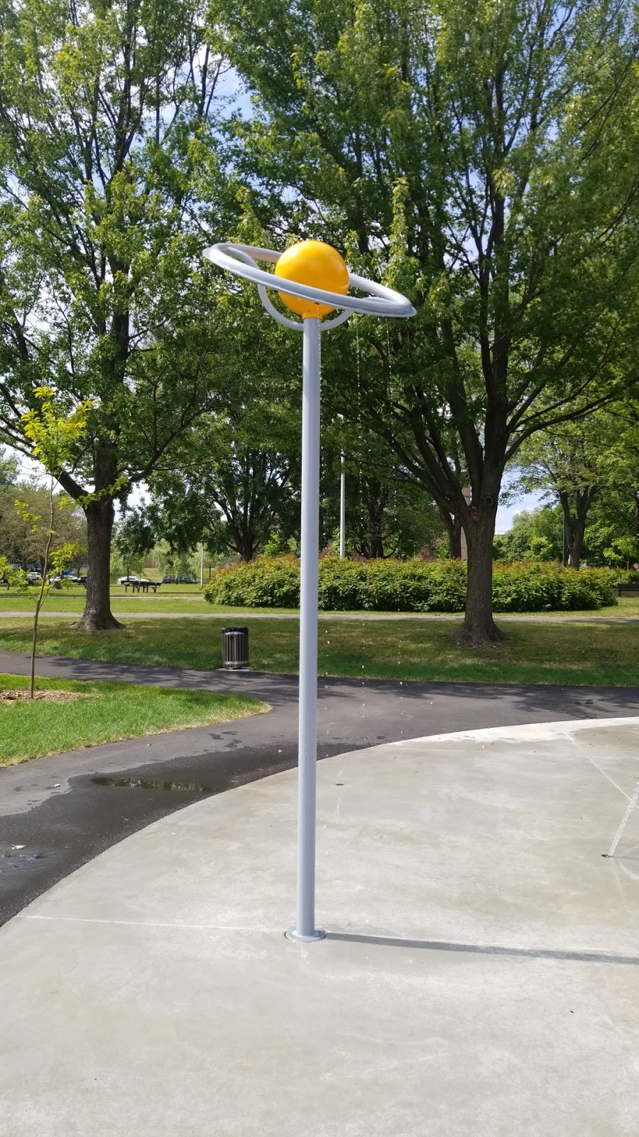 Parc Saint-Donat play fountains | Unnamed Road, 6750 Rue de Marseille, Montréal, QC H1N 1M5, Canada | Phone: (514) 872-0311