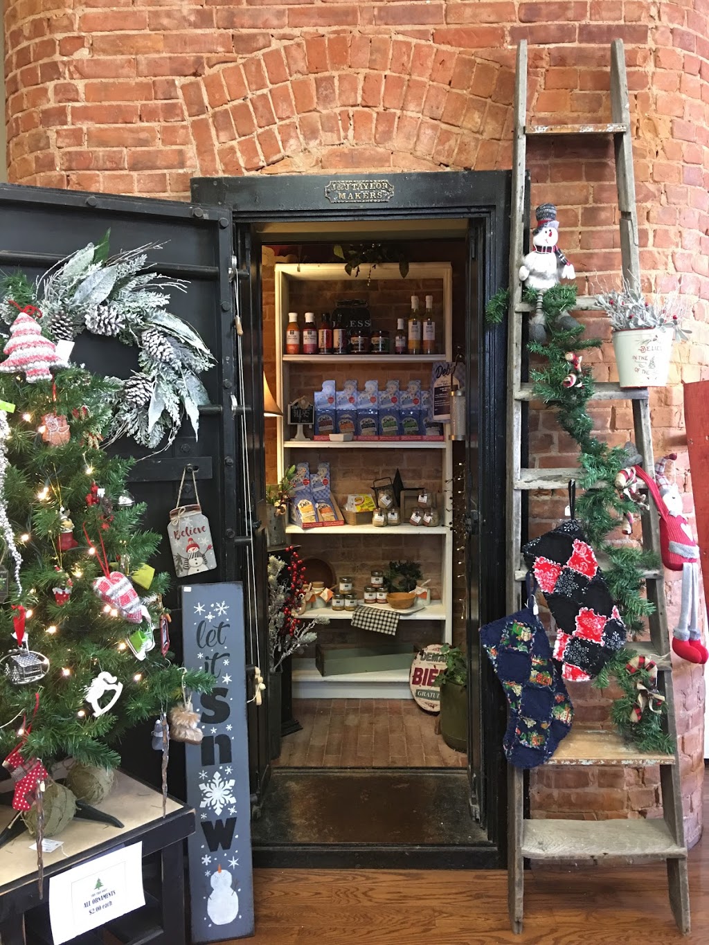 Olde Post Office Shoppe | 4189 Petrolia Line, Petrolia, ON N0N 1R0, Canada | Phone: (519) 882-0747