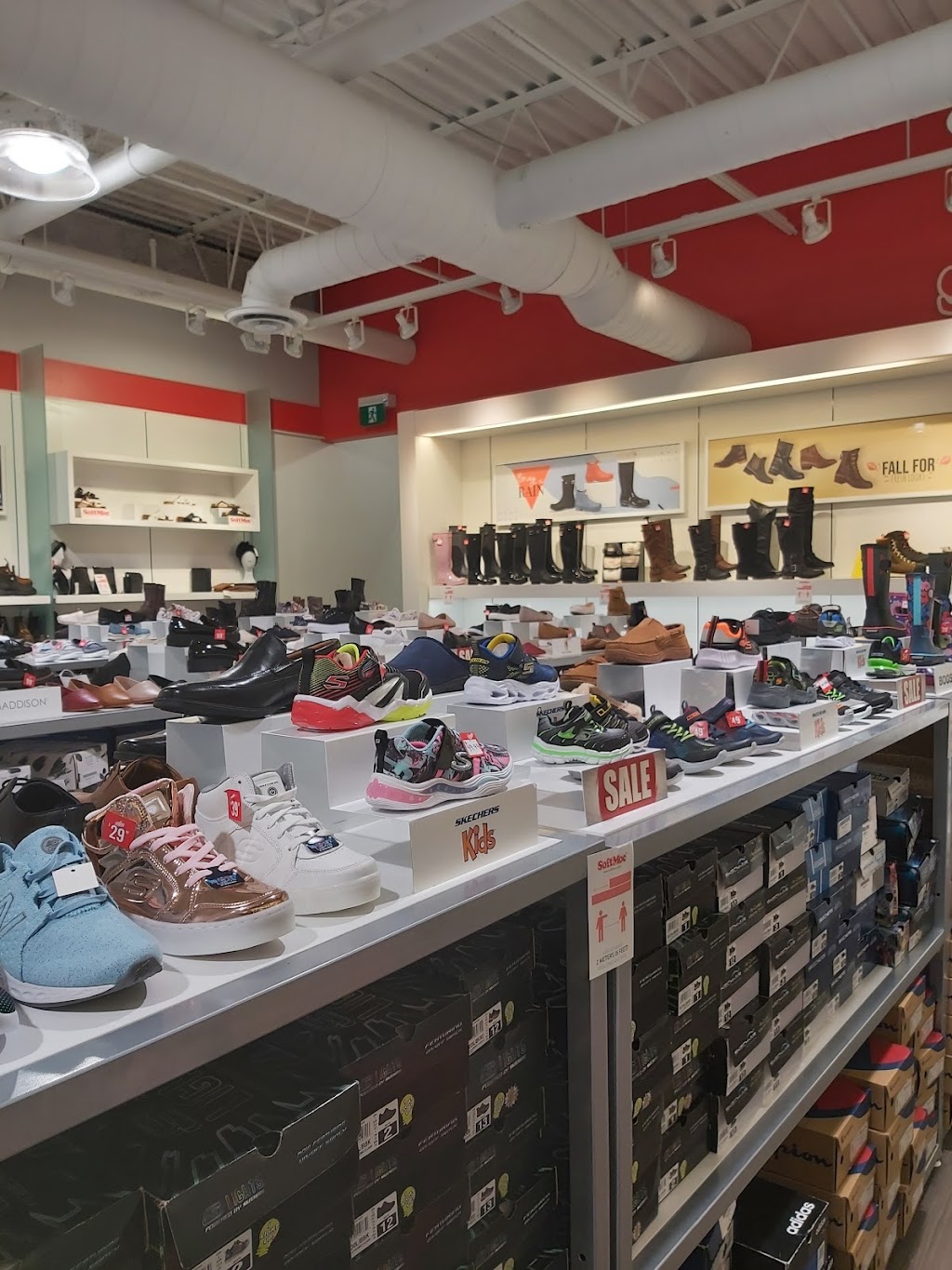 SoftMoc | 75 Centennial Parkway North E9 Eastgate Mall, Hamilton, ON L8E 2P2, Canada | Phone: (905) 560-7483