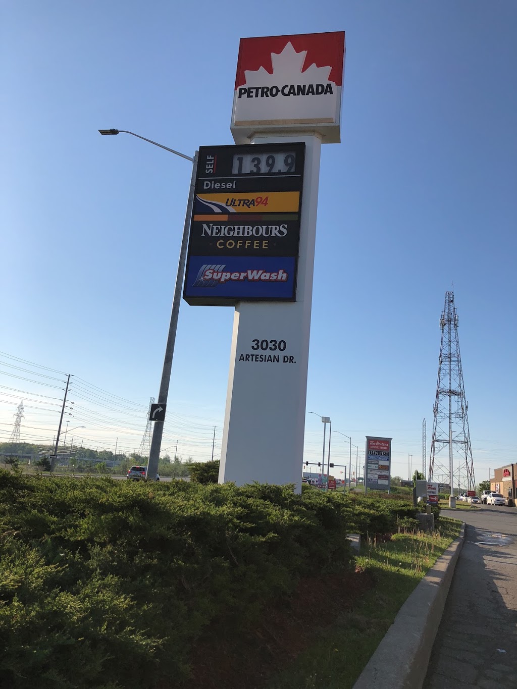 Petro-Canada | 3030 Artesian Dr, Mississauga, ON L5M 7P5, Canada | Phone: (905) 828-5926