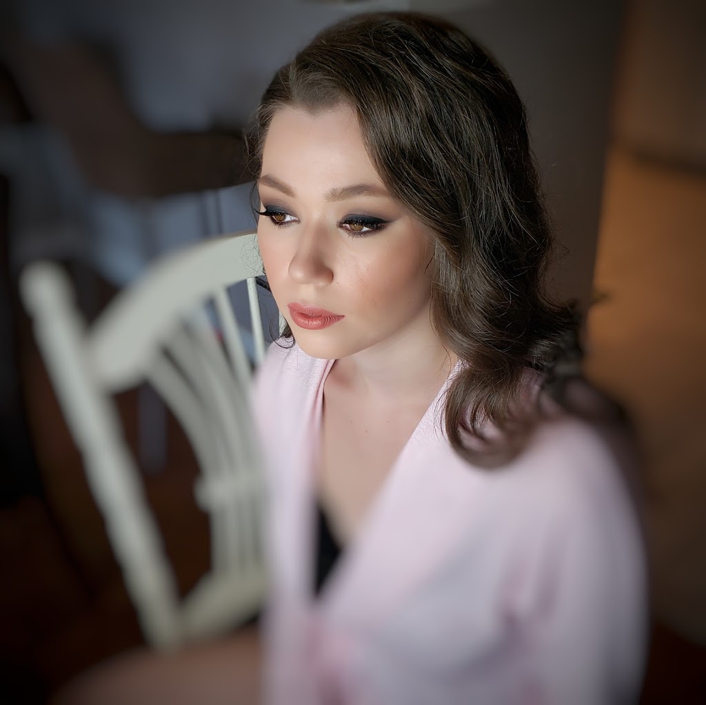 Makeup & Hair by Amy Share | 33 Dennison St, King City, ON L7B 1G1, Canada | Phone: (416) 556-3051