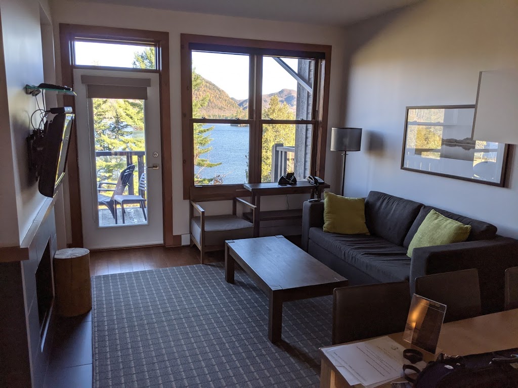 Elysium Suites-Sur-Lac | 2192 Chemin du Lac Supérieur #2101, Lac-Supérieur, QC J0T 1P0, Canada | Phone: (819) 688-1172