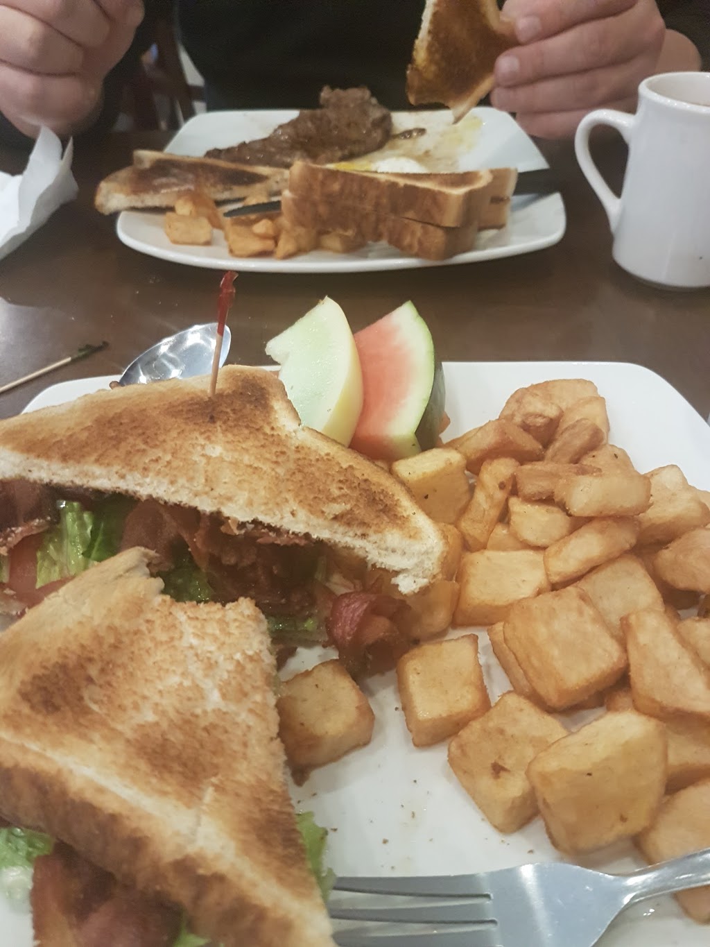 Eggs And Fruits | 841 Wellington Rd, London, ON N6E 1W4, Canada | Phone: (519) 601-4060