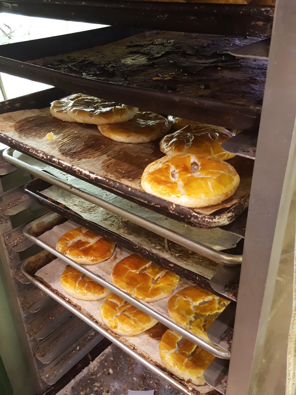 Fragrant Bakery 行香老店 | 3833 Midland Ave, Scarborough, ON M1V 5L4, Canada | Phone: (416) 298-1608