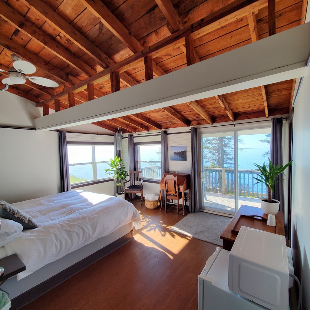 Cliffside Inn | 11561 Shore Rd, Murray River, PE C0A 1W0, Canada | Phone: (289) 922-8789