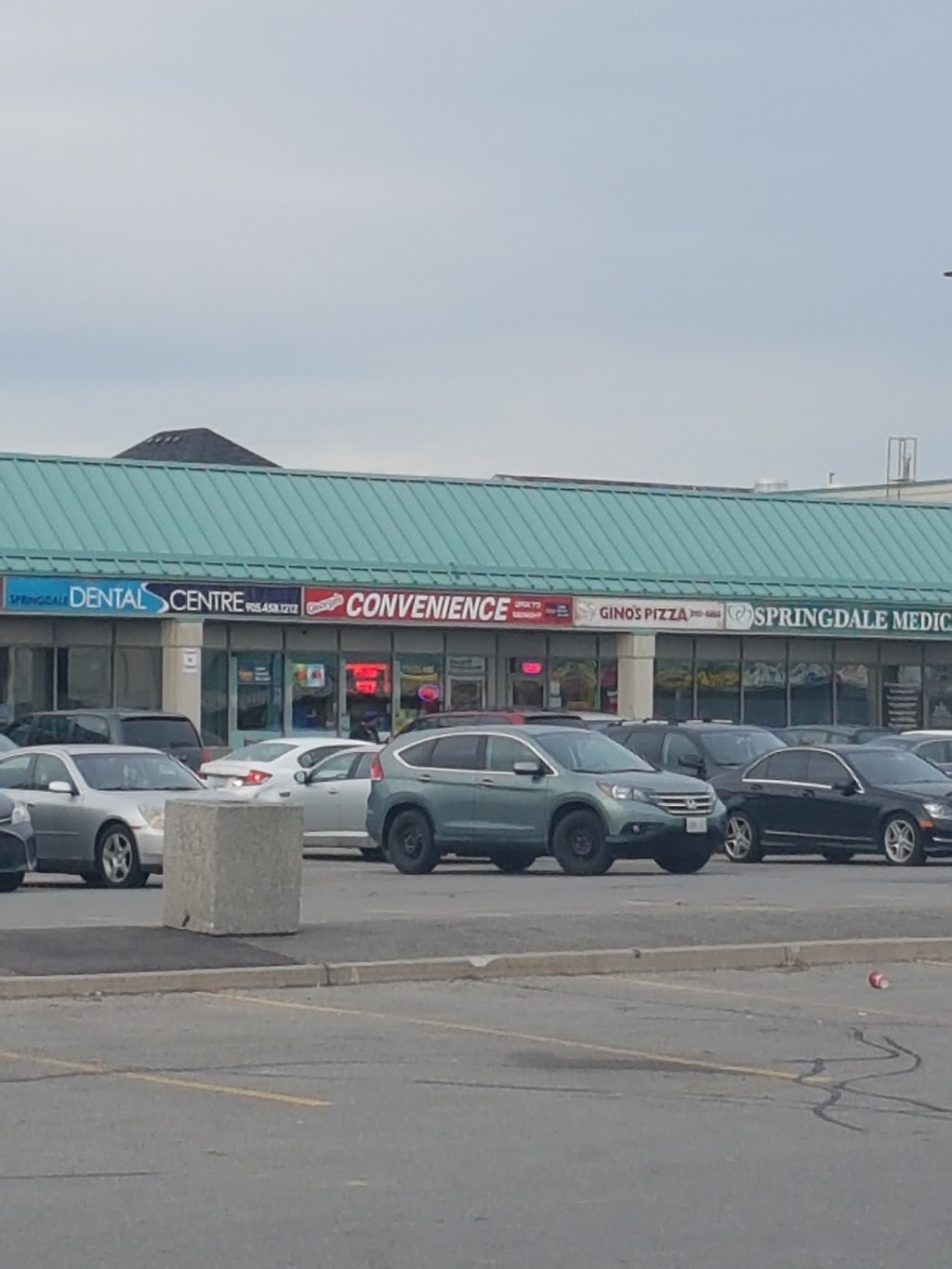 Georges Convenience | 630 Peter Robertson Blvd, Brampton, ON L6R 1C3, Canada | Phone: (905) 799-2446