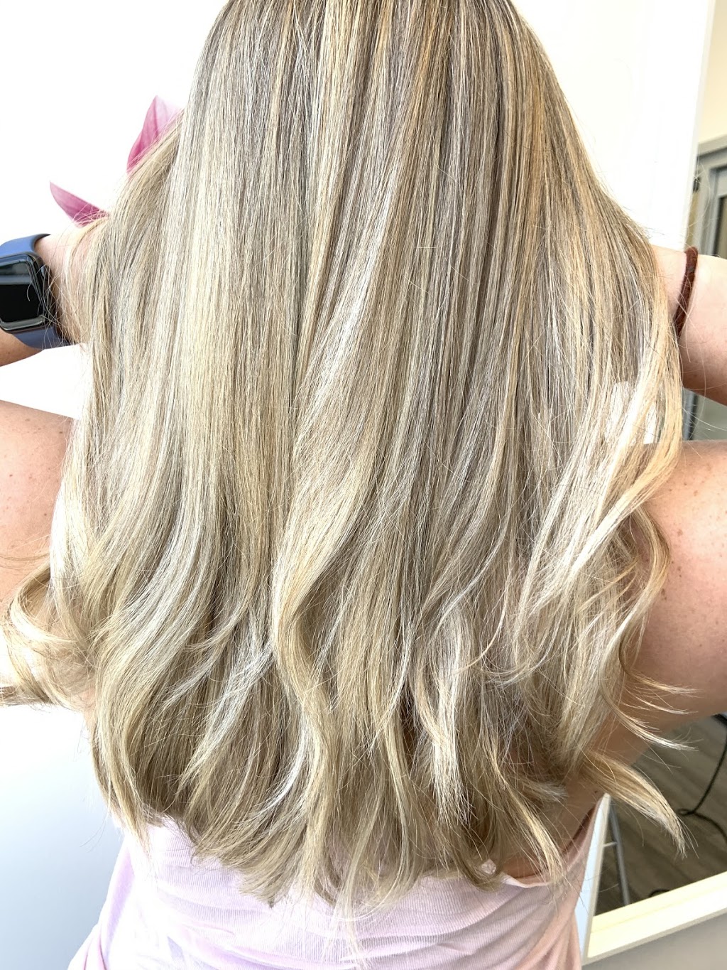 Serina Styles Studio and Salon | 507 Lakeshore Rd E, Mississauga, ON L5G 1H9, Canada | Phone: (647) 979-1307