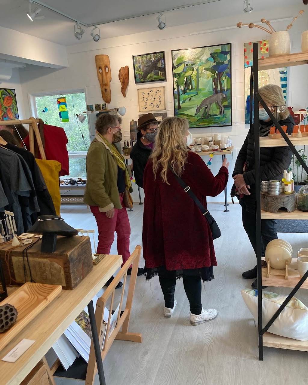 Free Spirit Gallery Studio | 590 N Rd, Gabriola, BC V0R 1X3, Canada | Phone: (250) 247-0197