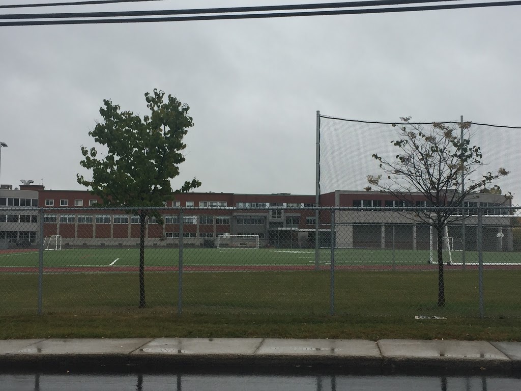 Academy Ste-Thérèse Inc. | 425 Rue Blainville E, Sainte-Thérèse, QC J7E 1N7, Canada | Phone: (450) 434-1130