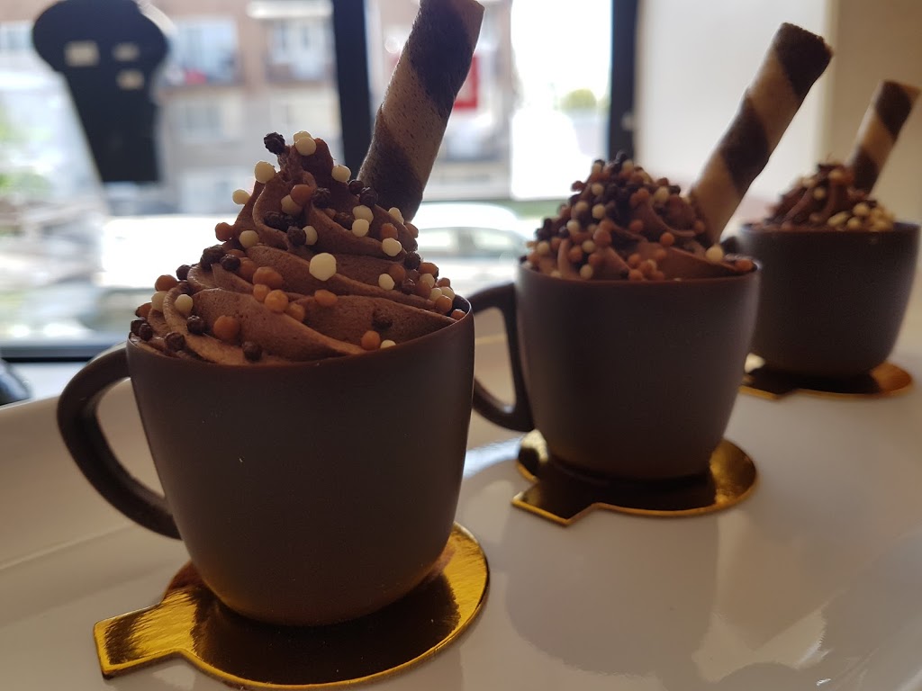 Au four et à mesure | 5071 Rue de Charleroi, Montréal-Nord, QC H1G 2Z6, Canada | Phone: (514) 360-6848