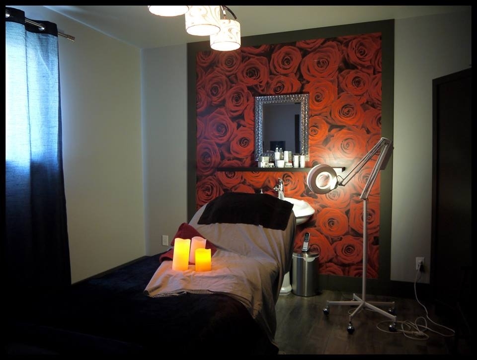 Centre De Beaute Les Copines | 243 4e Rue, Thetford Mines, QC G6G 5A3, Canada | Phone: (418) 338-1474