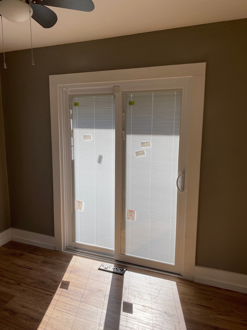 Jomar Window & Doors | 21 Wadsworth St, London, ON N5V 2R1, Canada | Phone: (519) 455-8645