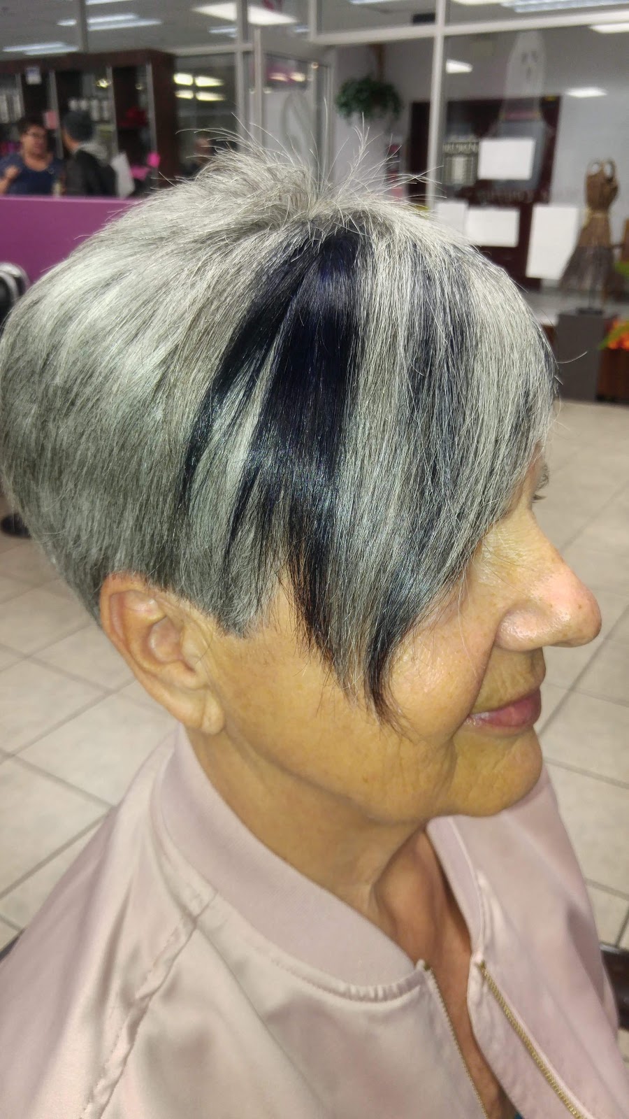 Mode Coiffure Pointe Claire | 245 Boul. Saint-Jean, Pointe-Claire, QC H9R 3J1, Canada | Phone: (514) 697-3700